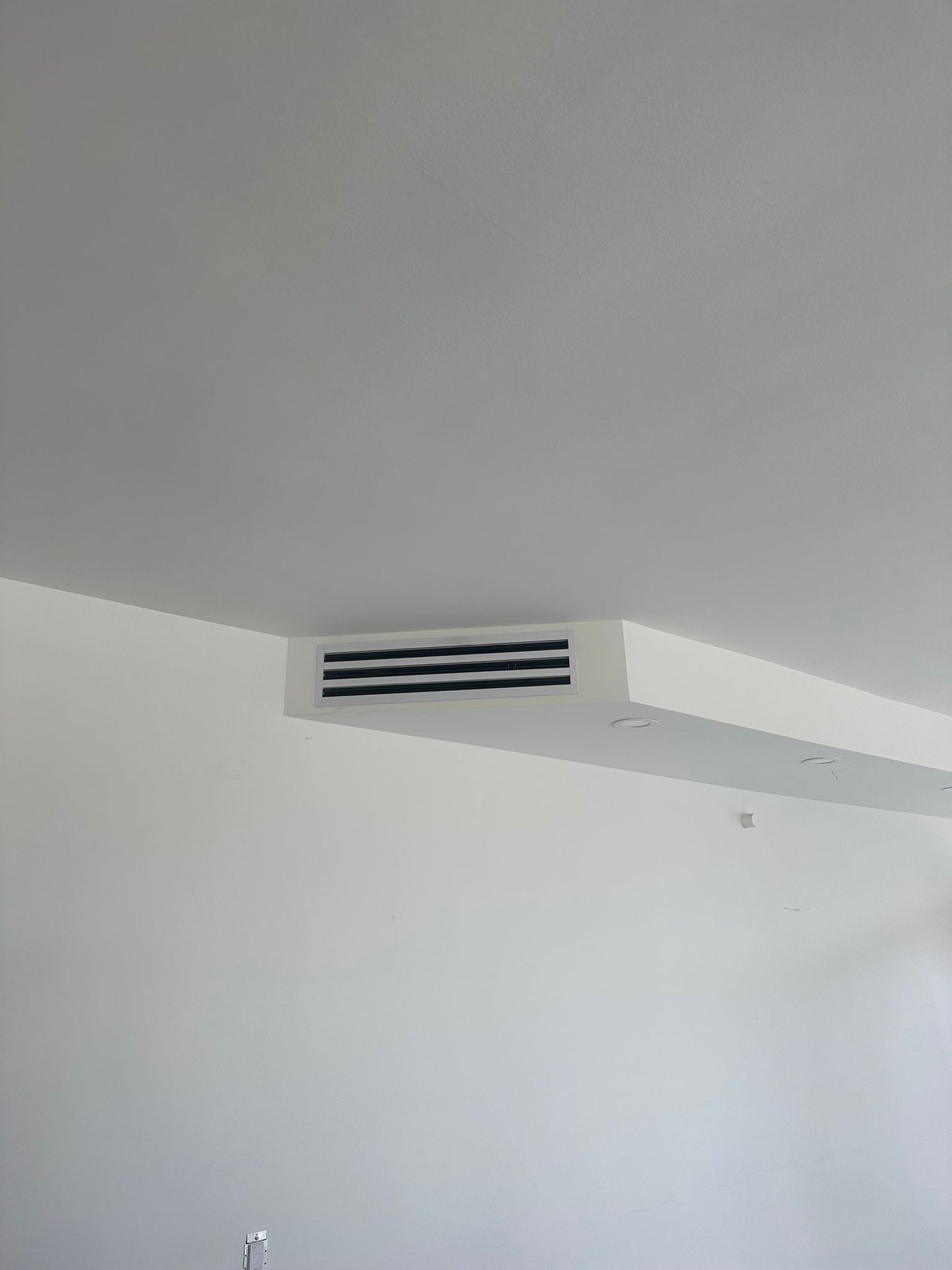 CRYPTIC - 6" Linear Slot Diffuser - 3 Slot -  Modern Air Vent Cover for Ceiling, Wall or Floor